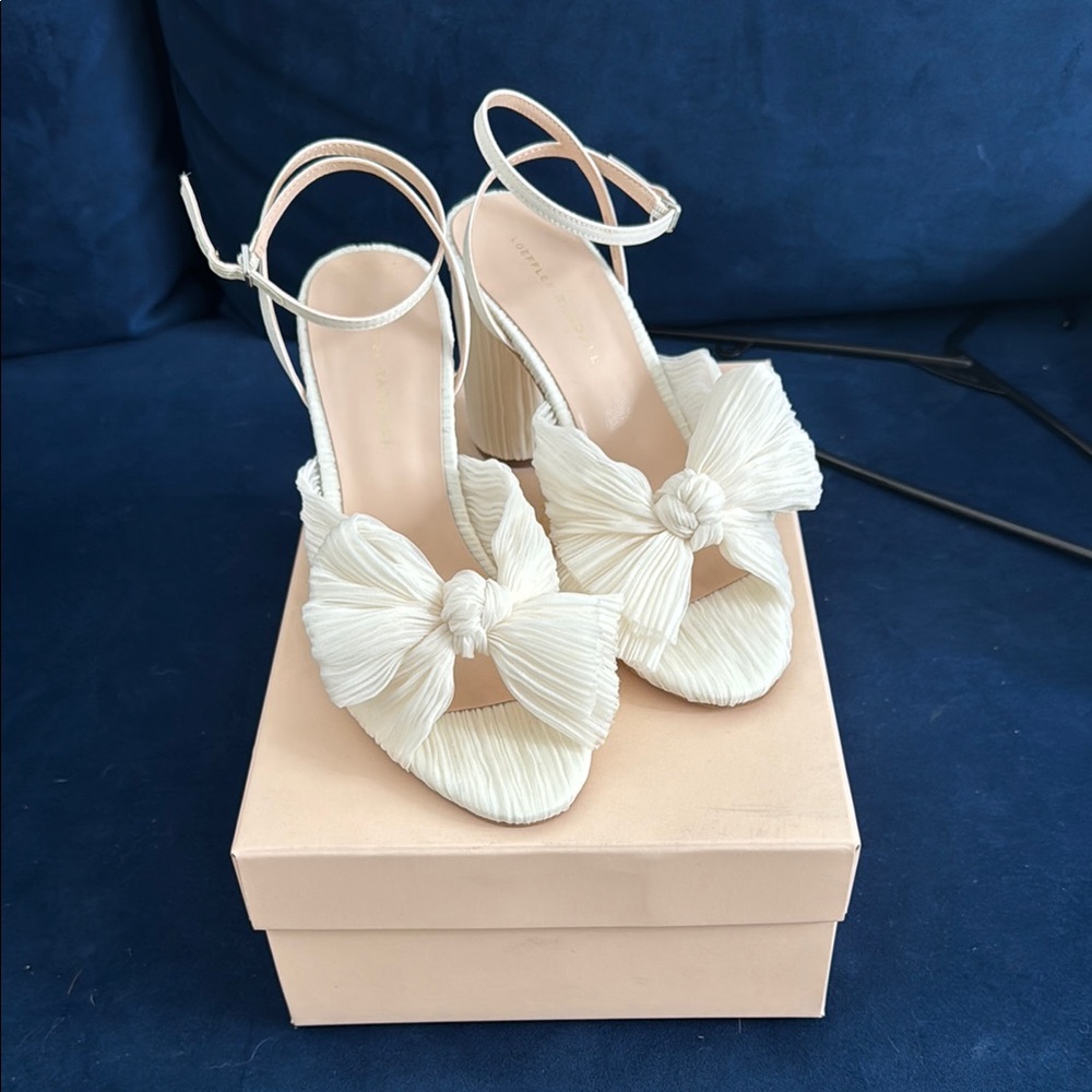 Loeffler Randall Camellia bow heels pearl color